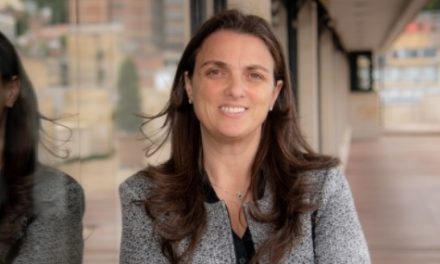 Presentan moción de censura contra la ministra de las TIC