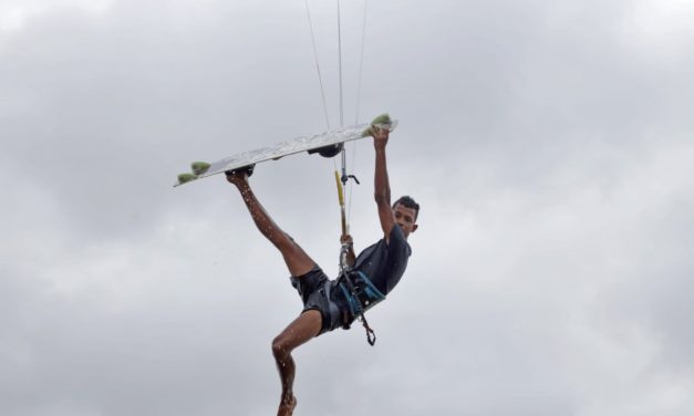 Renzo Viloria es el segundo atlanticense en el Mundial de Kitesurf