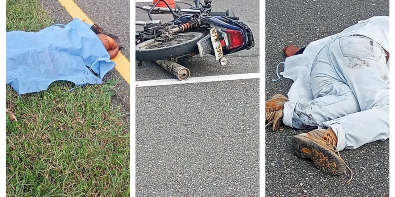 Dos muertos en moto al ser embestidos por camión