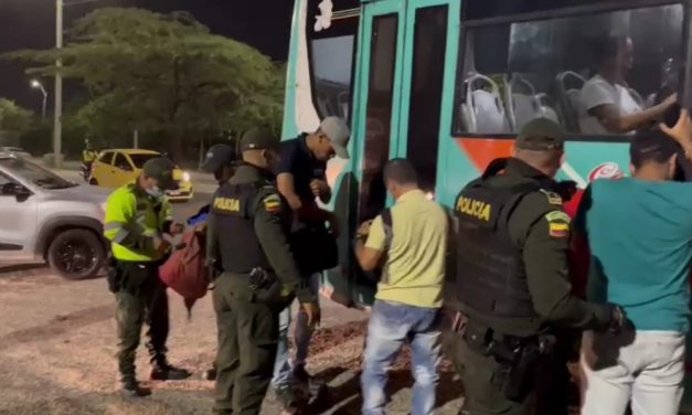 700 policías más a la calle