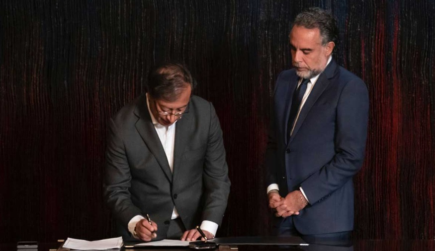 Aquí se inicia un camino difícil que es restituir las relaciones diplomáticas con el vecino: Presidente Petro al nuevo Embajador de Colombia en Venezuela