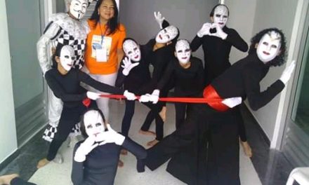 En el marco del 9° Festival Del Humor Sordo, Concejo aprueba promover la lengua de señas en el Distrito