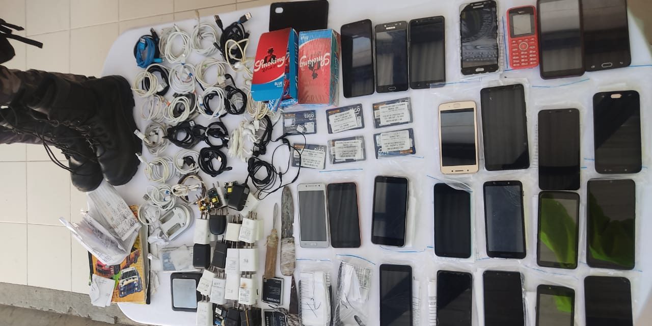 GAULA REALIZA ALLANAMIETO EN LA PENITENCIARÍA EL BOSQUE, ENCONTRARON 26 CELULARES