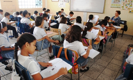 154 colegios públicos regresan el lunes a clases