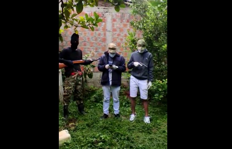 Extorsionistas amenazan y la Policía responde