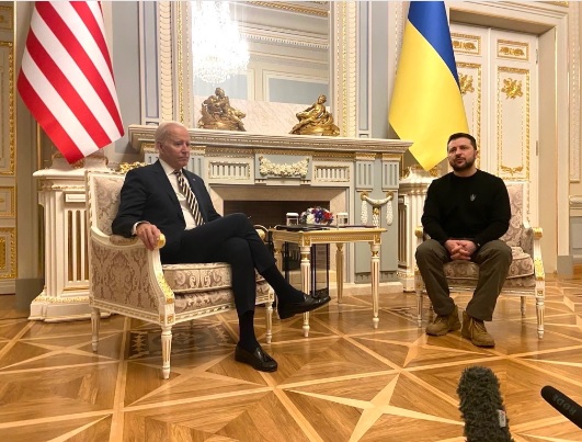 A casi un año de la invasión rusa, Joe Biden visita a Kiev
