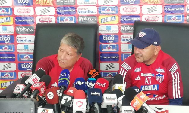 «Esas cosas se pagan, a mi me tocó encerrarme 6 meses»: ‘Bolillo’ Gómez sobre la salida de Luis Sandoval