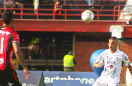 Metamorfosis del Junior en Cúcuta: perdió 4-3