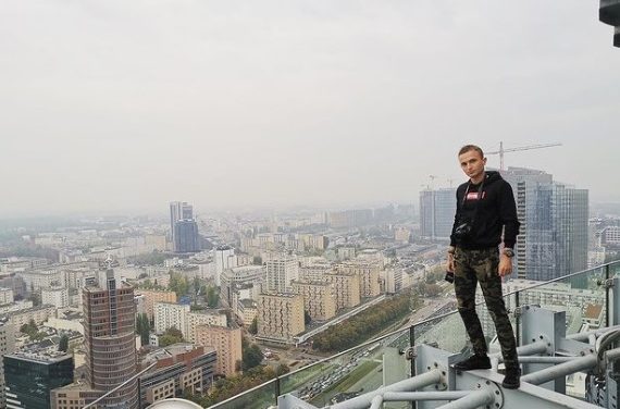 Influencer murió al caer de un piso 68 en Hong Kong