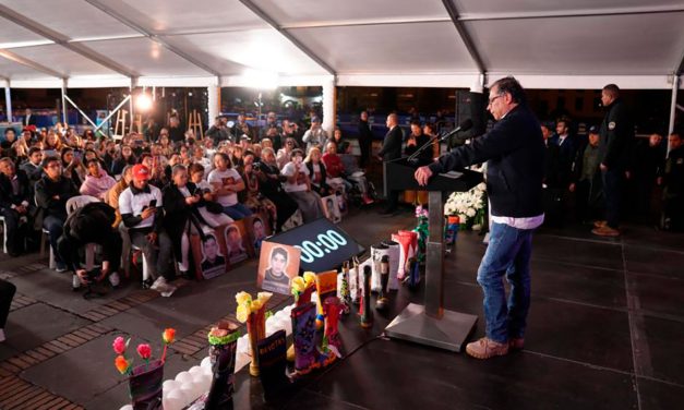 Petro pide perdón a las madres de Soacha