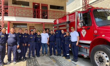 Con inversión de $5.400 millones, Gobernación del Atlántico fortalecerá a los cuerpos de bomberos del departamento