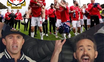 Wrexham hace historia bajo la propiedad de los actores Ryan Reynolds y Rob McElhenney