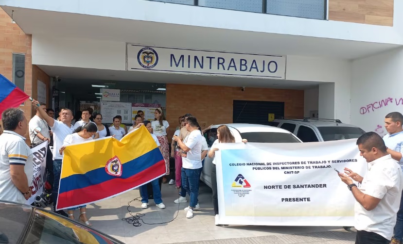 Irónico: empleados de mintrabajo exigen Cumplimiento de Acuerdos Colectivos