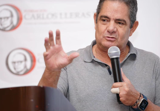 «Van a usar la salud para capturarnos social y políticamente»: Germán Vargas Lleras