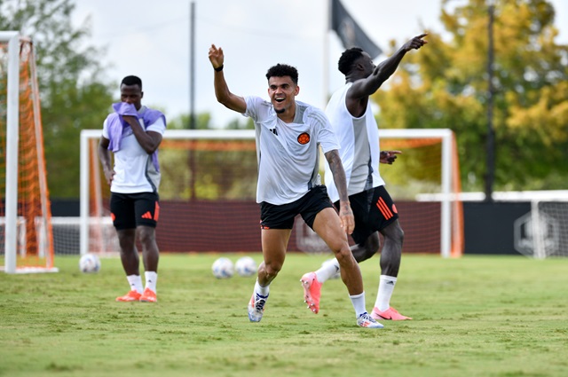 Colombia y Paraguay se enfrentan en la Copa América con expectativas contrastantes