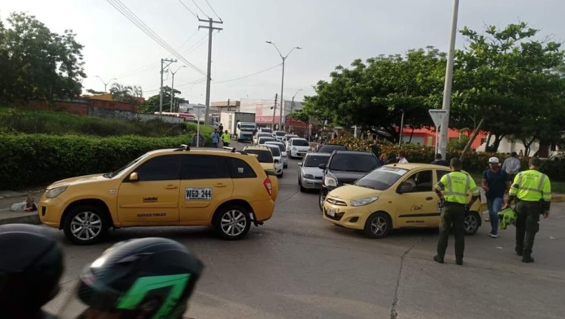 Comunidad rechaza el paro de taxistas y demanda un mejor servicio