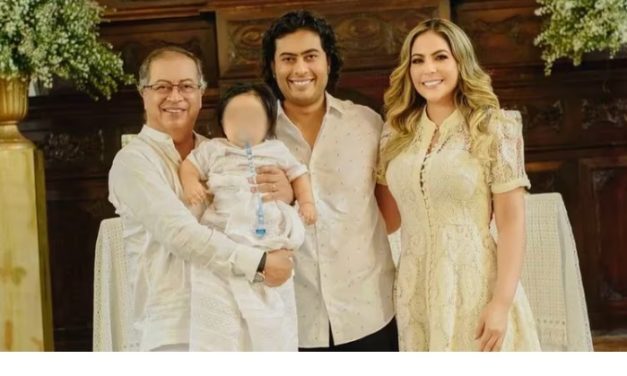 El Presidente Gustavo Petro asiste en Barranquilla al bautizo de su nieto Luka Samuel