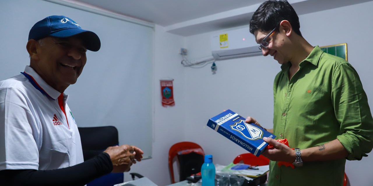 SAE entrega casa al Toto Rubio para su escuela