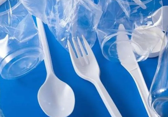 Desde el 7 de julio, prohibidos plásticos de un solo uso, recomendaciones para acatar la medida