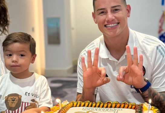 Colombia celebra el cumpleaños de James Rodríguez antes de la final de la Copa América