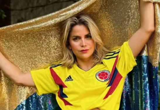 Cantante Adriana Lucía cuestiona a Gustavo Petro por asesinatos de líderes sociales