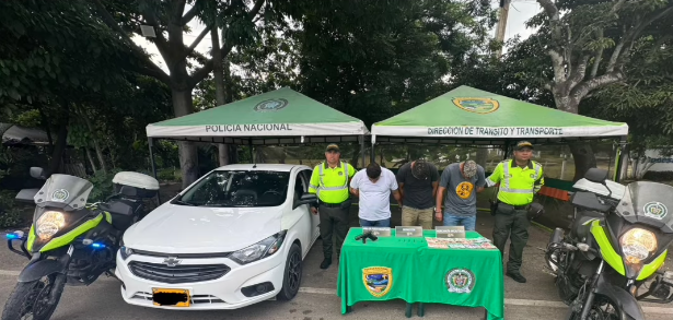Tres Sujetos Capturados por Hurto en Tienda Ara de Ponedera, Atlántico
