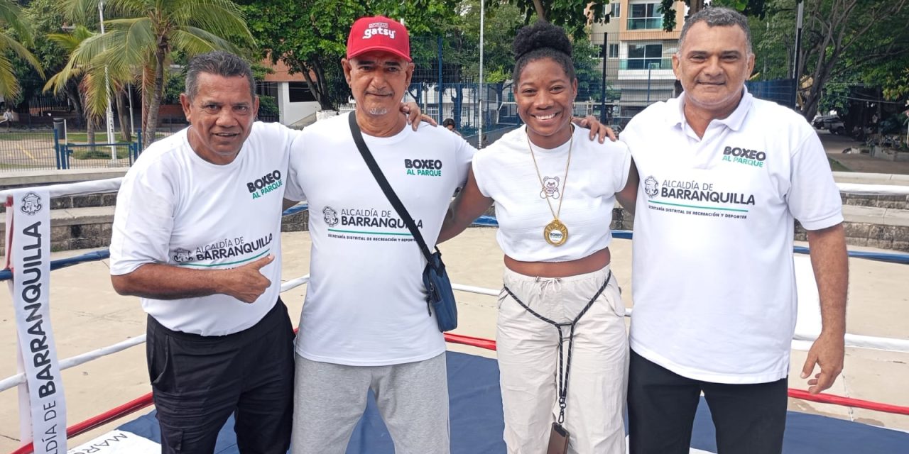ANGIE VALDÉS SE TOMÓ BOXEO AL PARQUE