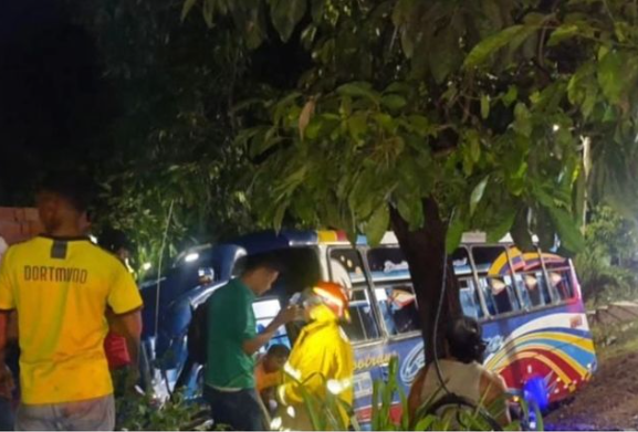 Bus se sale de la vía en Galapa dejando al menos 12 heridos