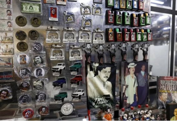 Medellín busca prohibir la venta de artículos que exaltan al narcotráfico