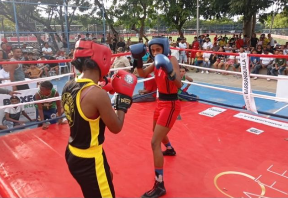 BOXEO AL PARQUE CONTINÚA SU RUTA EN BARRANQUILLA