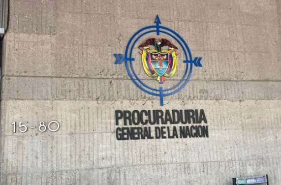 Procuraduría abrió investigación disciplinaria por presuntas irregularidades en suspensión de otorgamiento de licencia para Komodo X-1