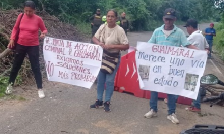 Habitantes de la zona costera demandan mejoras en la vía