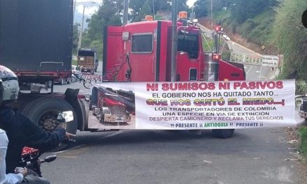 Transportadores de carga descartan paro, pero advierten posibles protestas