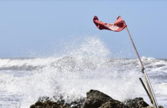 Atlántico en alerta naranja por fuertes brisas y oleaje en el Caribe