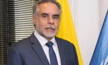 Armando Benedetti asume como nuevo ministro del Interior tras designación de Petro