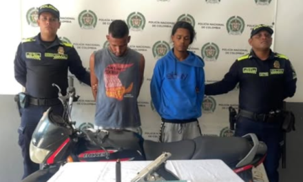 Capturados en flagrancia con arma ilegal en Sabanalarga
