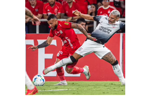 América de Cali y Corinthians empatan 1-1 en homenaje a Freddy Rincón