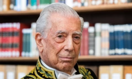 Murió Mario Vargas Llosa, Nobel de Literatura y figura clave del boom latinoamericano