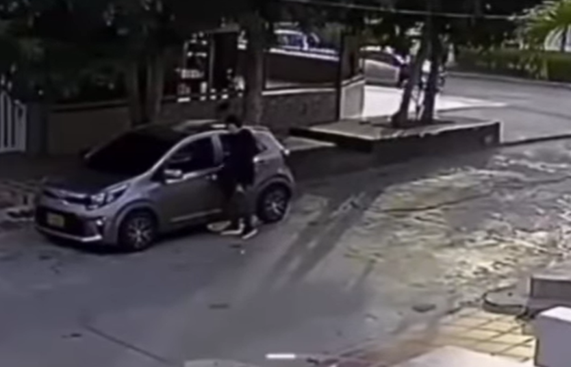 Robo de Kia Picanto en plena luz del día alarma a vecinos de Campo Alegre