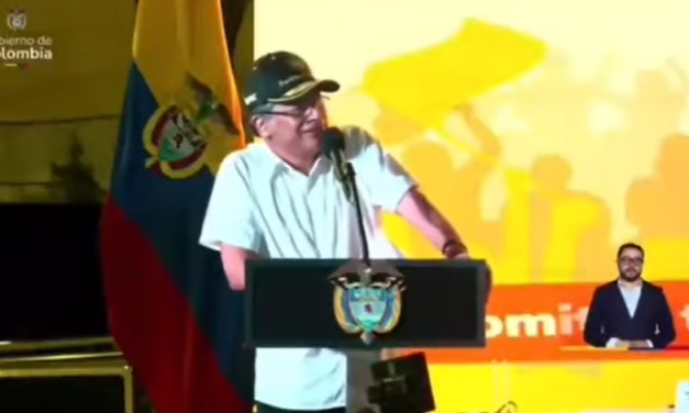 Petro tilda de “Mucho HP” a Cepeda por bloquear consulta laboral