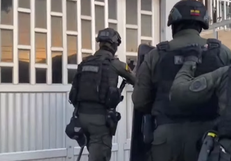 Golpe al crimen organizado en Barranquilla: incautan arsenal y 208 kilos de cocaína