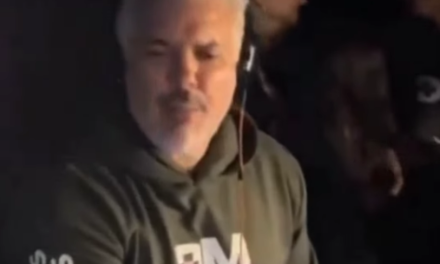 Iván Duque debuta como DJ en fiesta juvenil y sorprende en redes sociales