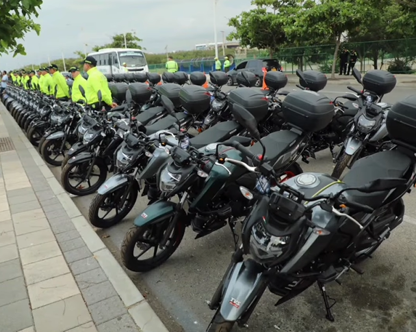 Alcalde Char entrega 87 motos para fortalecer la seguridad en Barranquilla
