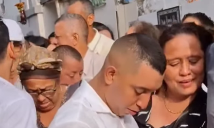 Entre lágrimas y reclamos de justicia, sepultan a Juan David Ucrós en Soledad