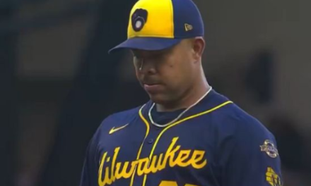José Quintana brilla con siete ponches y suma su novena victoria con Milwaukee