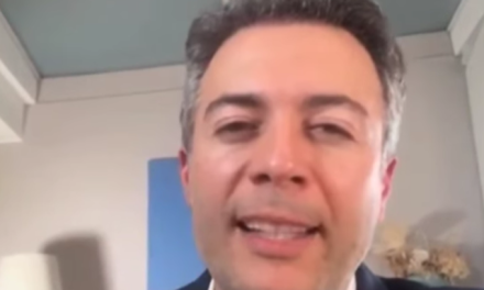 Daniel Quintero lanza fuertes insultos contra Abelardo de la Espriella en redes sociales