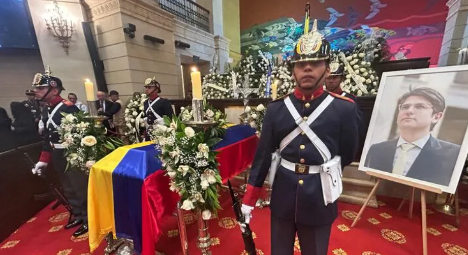 Familia de Miguel Uribe Turbay pidió que el presidente Petro no asistiera a sus honras fúnebres