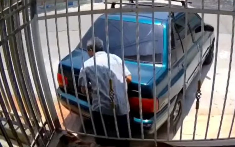 Hombre intenta frenar carro sin frenos y termina arrollado en Barranquilla