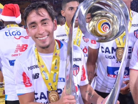 Sambueza : “Hay jugadores de Junior que quieren ganarse a la hinchada vendiendo humo”