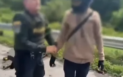 Capturan a tres hombres por el hurto de refrescos en la vía Bosconia – El Copey